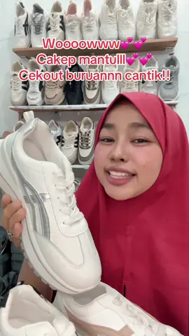 Recomendasi sepatu mantulll#livehighlights#fyp#trending#sepatuwanita