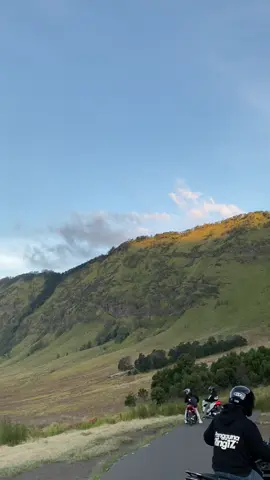 secantik itu ya bromo🥺 #bromotenggersemeru #beranda 