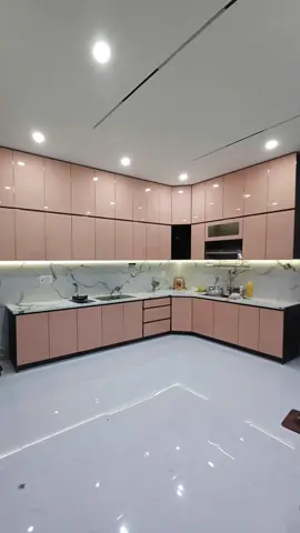 Bộ tủ bếp mà chị em rất thích.  Tủ bếp nhôm tấm+ cánh kính tay nắm vát.#tủbếpnhômcánhkính #nhomtam #canhkinh #xuhuong 