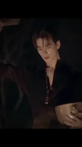 โอ้ว🤭เรื่องนี้เป็นเรื่องแรกที่ทำให้หันกลับมาดูหนังไทย😁เพราะปกติดูแต่ซีรีย์จีน😍#พ่อครูภรัณหล่อมากก🤭#เก่งหฤษฎ์#เขมจิราต้องรอด