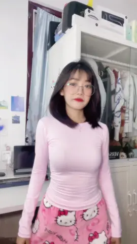 ထပ်ခါ”ရိုက်လိုက်ရတယ်🙂‍↔️#poppy #04 #fyp #foryoupage #trend #tiktokviral #trending #fypシ゚ #foryou #tiktokmyanmar #dance #xoxo #rvfv #chikieldelavaina #dlacream 