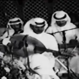 ياحبيبي غنّي 🎵 . #محمد_عبده #فنان_العرب #اكسبلور