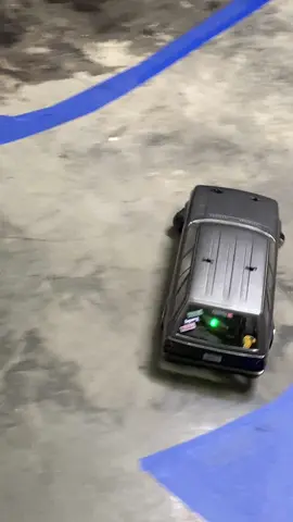 Latenight slides with the homie #rc #rcdrift #rcdrifting #hobby #scale #rmx #mst #redcat #garagetrack 