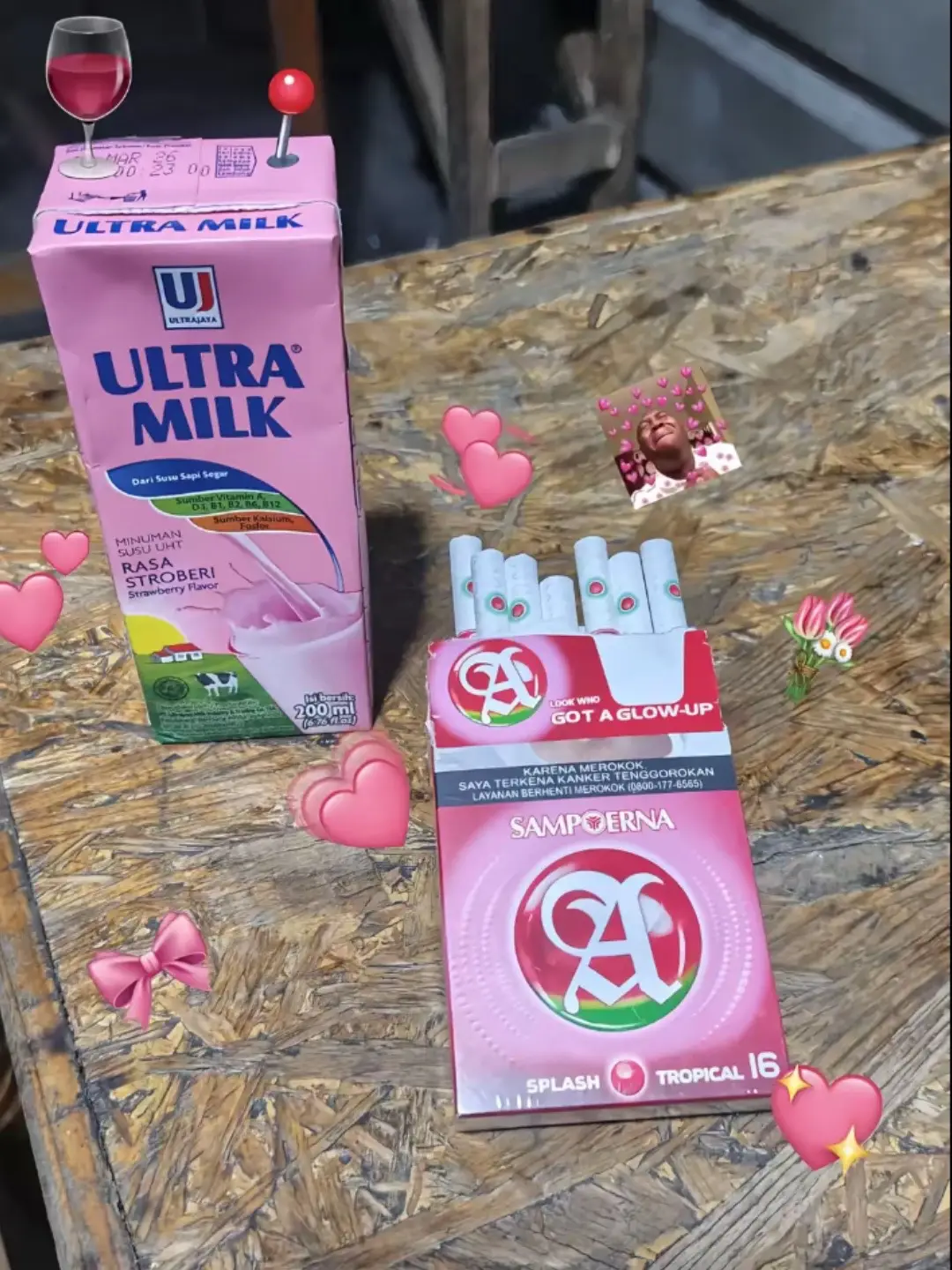 Bahan 1 23 sdm / 230 gr tepung terigu 2 sdm / 20 gr tepung maizena/tapioka/tangmien 2sdm / 3t gr gula pasir 250 ml air 1 butir telur 1/2 sdt baking powder Bahan 2 50 ml air 1/2 sdt baking soda 1/4 sdt perisa vanila, pandan, dll Secukupnya gula pasir Topping Secukupnya margarin atau mentega Secukup nya meses / keju Secukupnya susu kental manis#4u #trend #fypage 