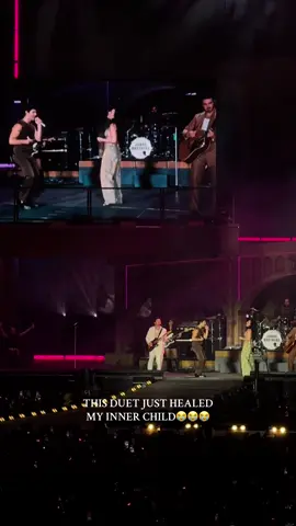 AFTER THIS WE NEED A CAMPROCK REVIVAL TOUR‼️ PCD IS TOO REAL😭 #jonasbrothers #greetingsfromyourhometown #demilovato #camprock #metlifestadium 