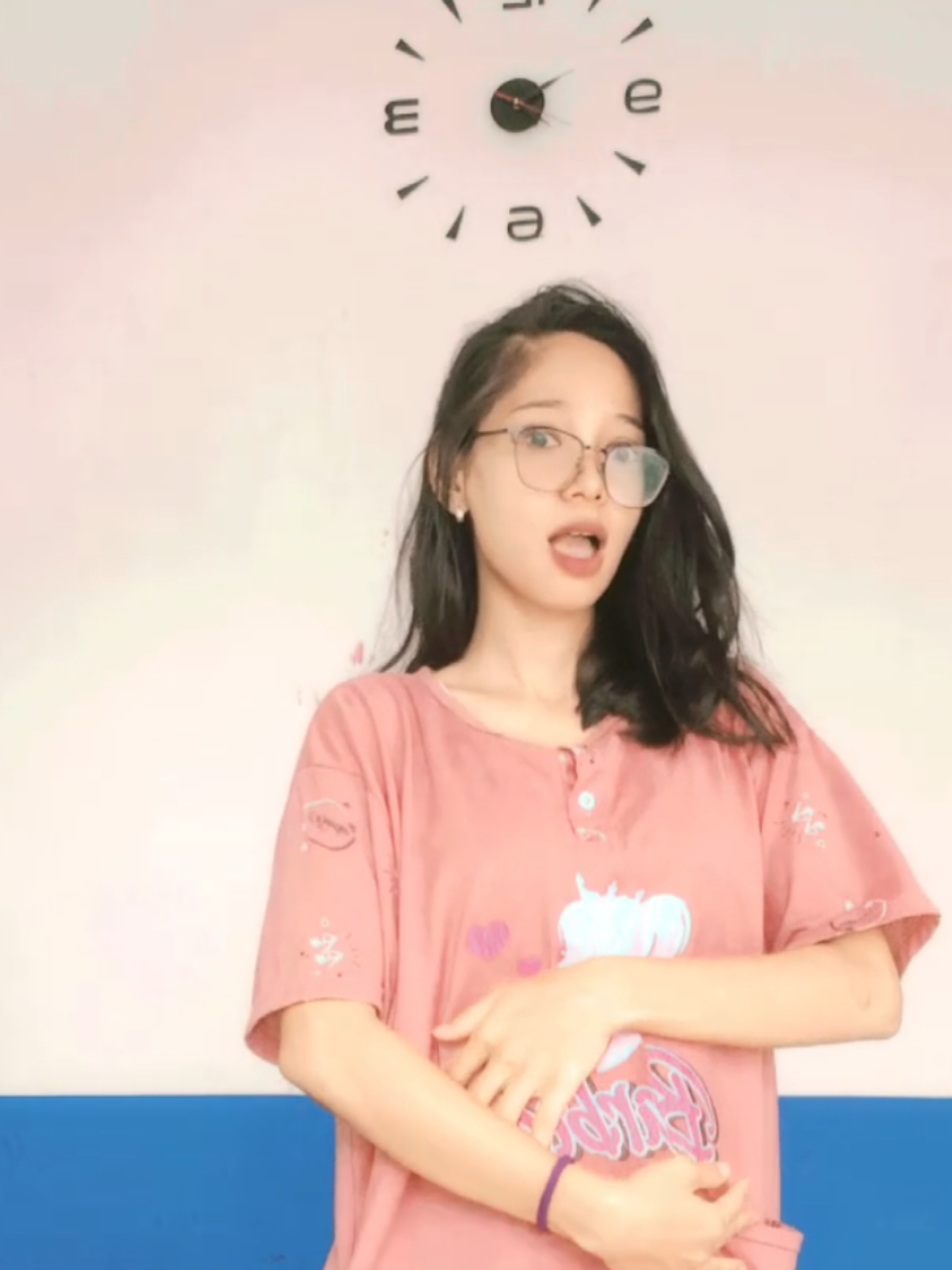 kalo gak pake baju ngepress dibadan atau tunjukin bentuk perut, orang malah gak percaya akunya hamil😭 padahal bentar lagi udah mau lahiran aja loh!!😅🤭🫣  #fyp #beranda #foryou #pregnant #bumil #bumilsehat #bumilhappy #bumilcantik #trending #viral #xyzbca 