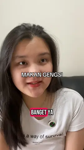 Siapa yang suka iri liat tetangga/ orang lain lebih dari kita??? Makanya kita ga berhasil berhasil, karena kerjanya itu iri sama orang lain bukan kejar keberhasilan sendiri. Yang dilihat selalu validasi dari orang lain. Cukup dehhh validasi, yang penting kita sendiri bisa jadi versi terbaik bagi diri kita sendiri. #realitakehidupan #realitahidup #iri #gengsi 