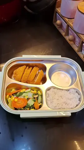hari ini bekel nya bikin chicken katsu tumis2.. #masaklagi #bekelanaksekolah #chickenkatsu #fypシ゚viral 