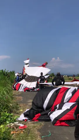Para naga kembali ke bukit cinta🐉 #bali #coolandsejukkitefestival 