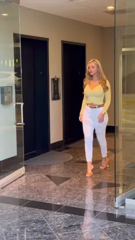 Summer office fit