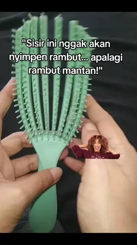 Sisir yg didesign unik supaya mudah dibersihkan, jadi tidak akan ada rambut tertinggal! anti kusut karena menyisir rambut dengan lembut , gak sakit, gak bikin pusing  , sisir nya fleksibel juga !  capcuss dicheckout 😍👍  #sisir #sisirantikusut #sisirunik #rambutsehat #rambutindah 