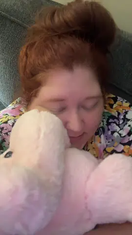 I love my weighted elephant #comfort #StressRelief #hug #elephant @Uoozii @Uoozii 