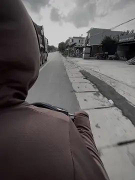 Nay em nói câu không hợp là do duyên số hay sao…