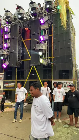 Perdana @Black ban audio lighting  full fuso , #prangaskarnaval #prangassumawe #soundhoregjawatimur #fyp 