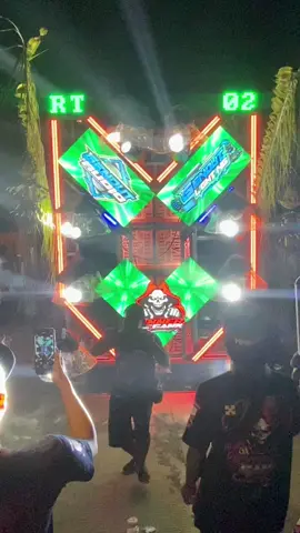 Penak party plon 🤝 #sound #soundsystem #soundviral #soundkarnaval #karnavalsoundsystem #kirabbudaya #fyp 