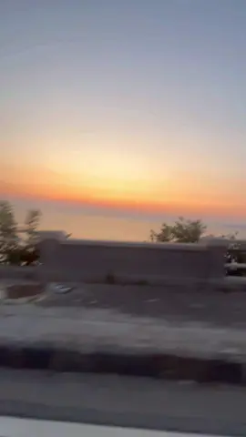 La felicità : un motorino ,il mare e il tramonto 🌊🌅❤️‍🔥##fyp##perteeeeeeeeeee##pertuttoilmondo##tramonto##giroinmoto