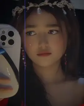 Kaha busy ta 🥰🙈🎧 #moon_typist302 #unfreezemyacount #newtrend #viral #viralvideo #foryou #foryoupage #burhantv #standwithkashmir 
