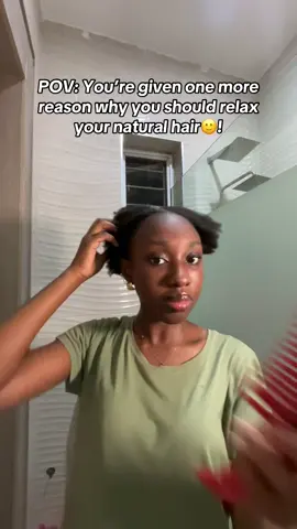 If you know products or brands that know how to handle natural hair, let me know😭! Cause why don’t I have a comb anymore🤣! From shrinkage, to pain to comb breaking😭😭 #naturalhaircare , #4chair, #ponytailtutorial, #naturalhairstyles, #blackgirlhairstyles 