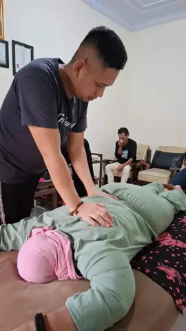 Sehat-sehat 🤝🤝🤝  📍pijet pijetan. ngadireso poncokusumo  #fypage #fypage #fypage 