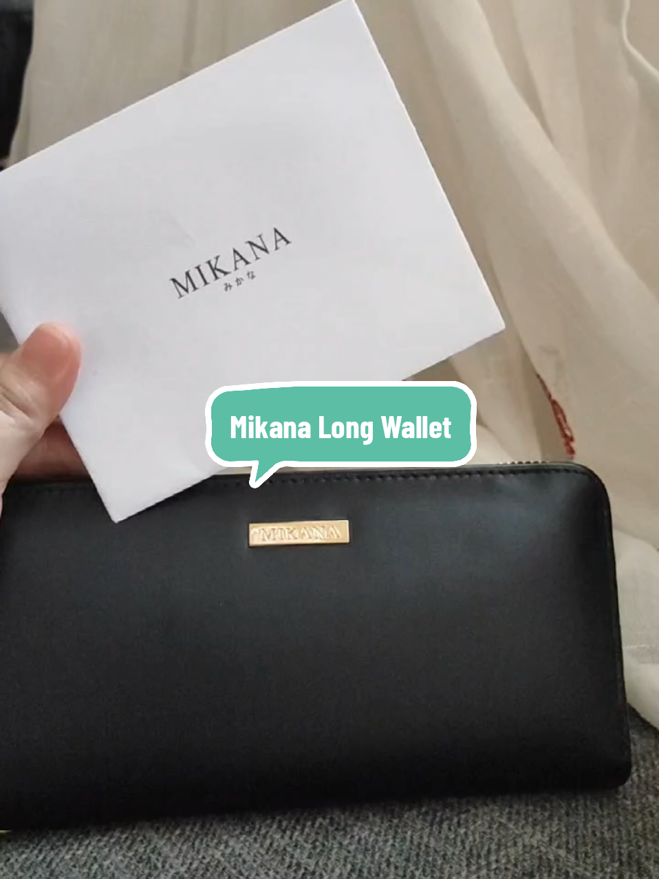 Very classy and elegant ✨ Perfect talaga pang gift, naka sale ngayon.😊  #wallet #longwallet #longwalletforwomen #mikana #mikanawallets 