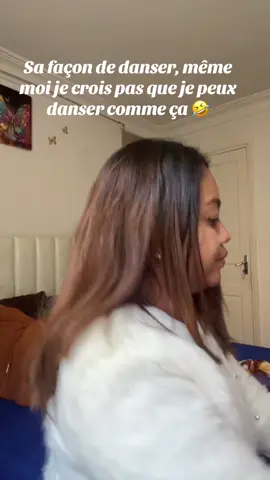 Sa façon de bouger, même moi je me crois pas 🤣#humor#pourtoi#fy#videoviral#gasytiktok#video 