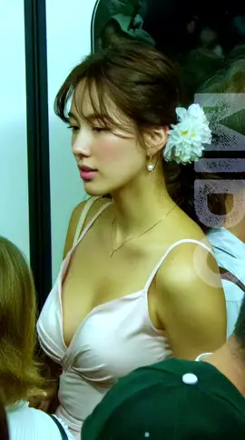 지하철에 천사강림#지하철#미녀