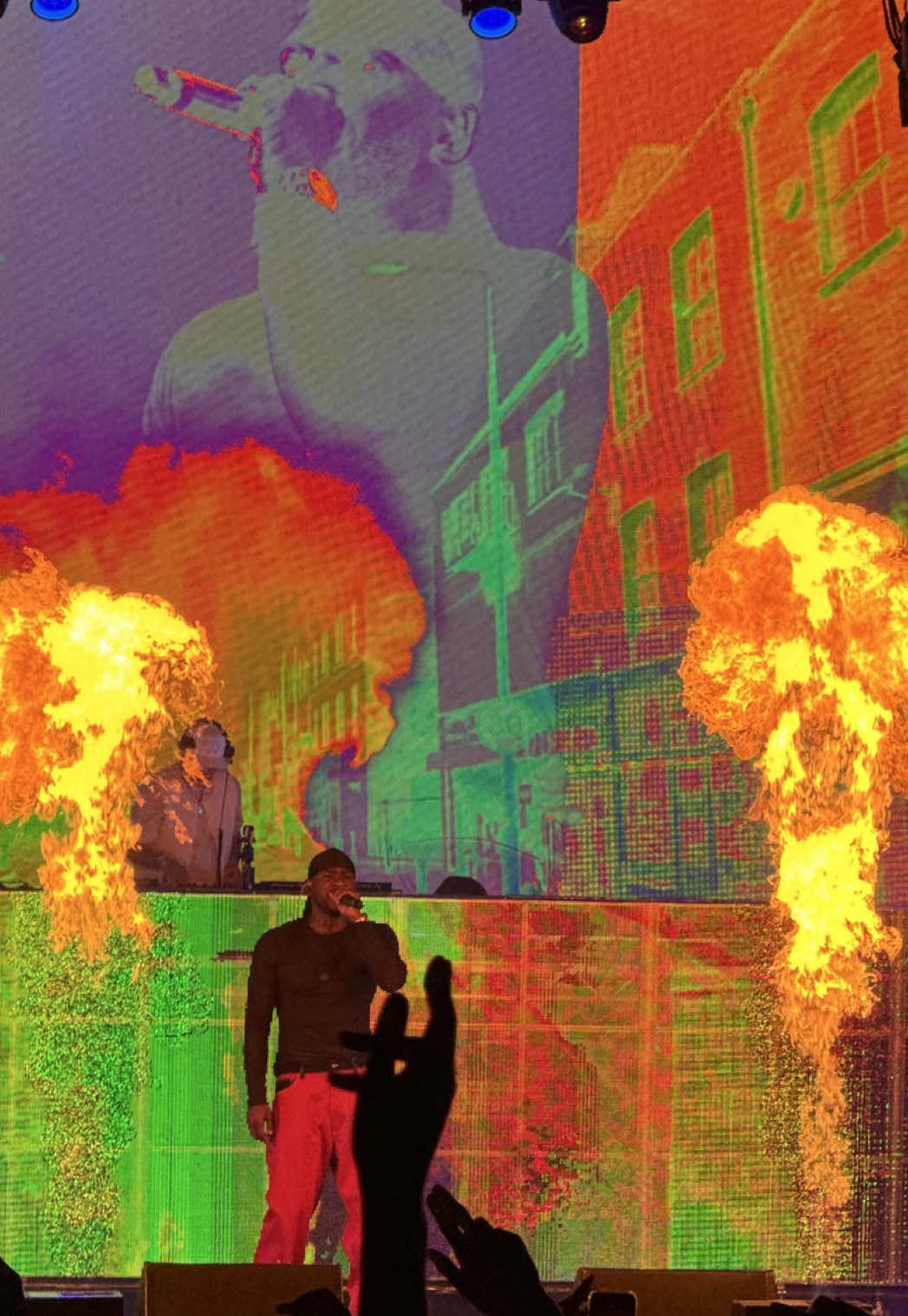 Artist - Skepta Track - Greaze Mode Date - 9 August 2025 Location - Big Smoke Festival 2025 @SkeptaTV @Big Smoke Festival 🧩 #gigs #music #concerts #bigsmokefestival #bigsmokefest #bigsmoke #bigsmoke2025 #festivals #ukrap #grime #rap #hiphop #skepta #greazemode 