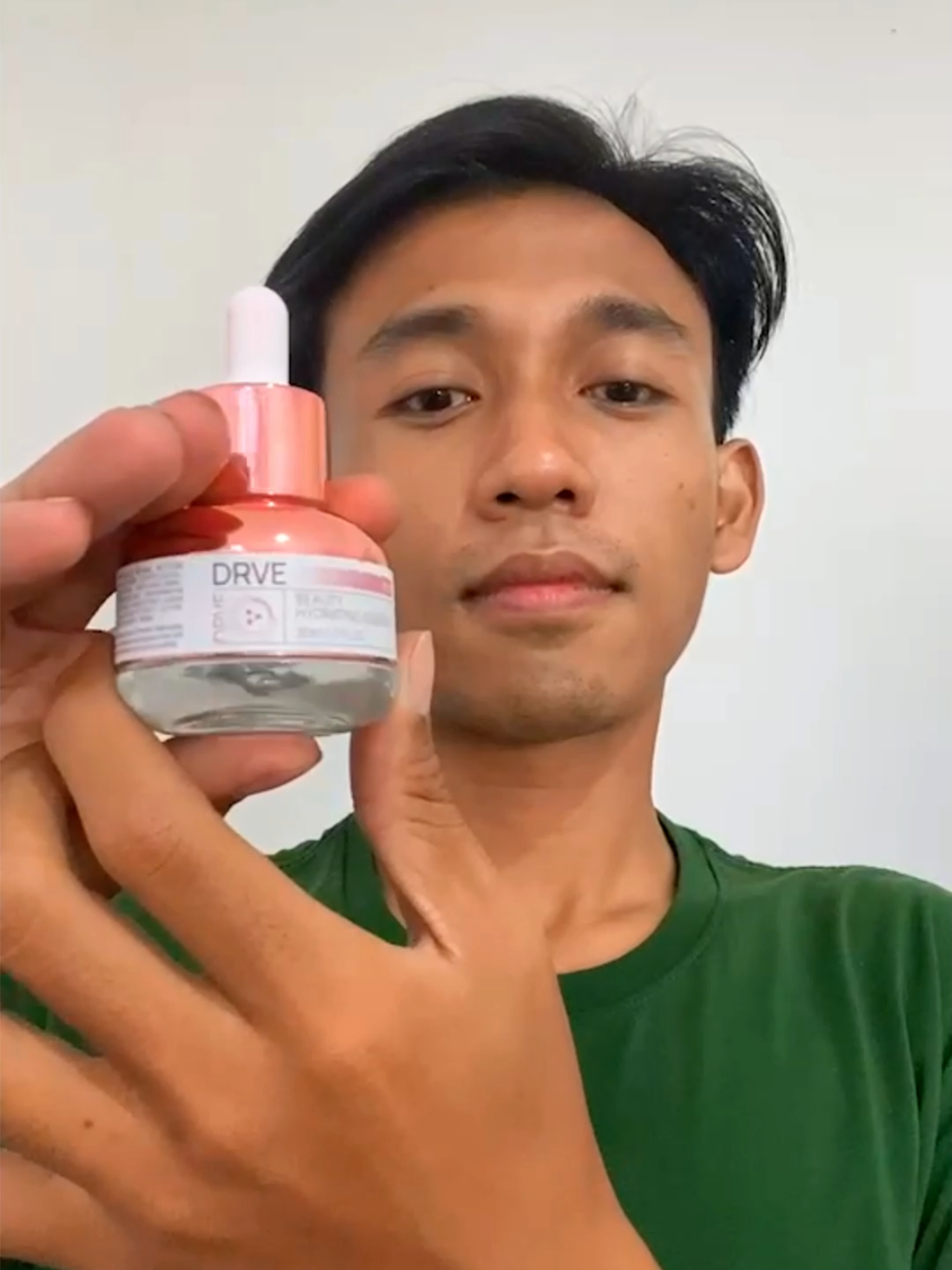semenjak ada serum essence&retinol dari DRVE, aku tidak takut untuk bertemu dengan orang random lagi😋🥰🥰 #skincareroutin #foryourbeauty #skincaretips #healthyskin #cantikalaminatural #skincareviral #kulitcerah #kulitsehat #kulitlembap #virall #fyp #serumessence #serumviral #glassskin #drve