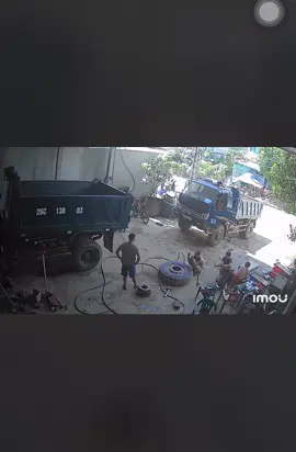 Căng thật ? Nên mình chọn xe con là đúng rồi :))) #trending #xuhuong 