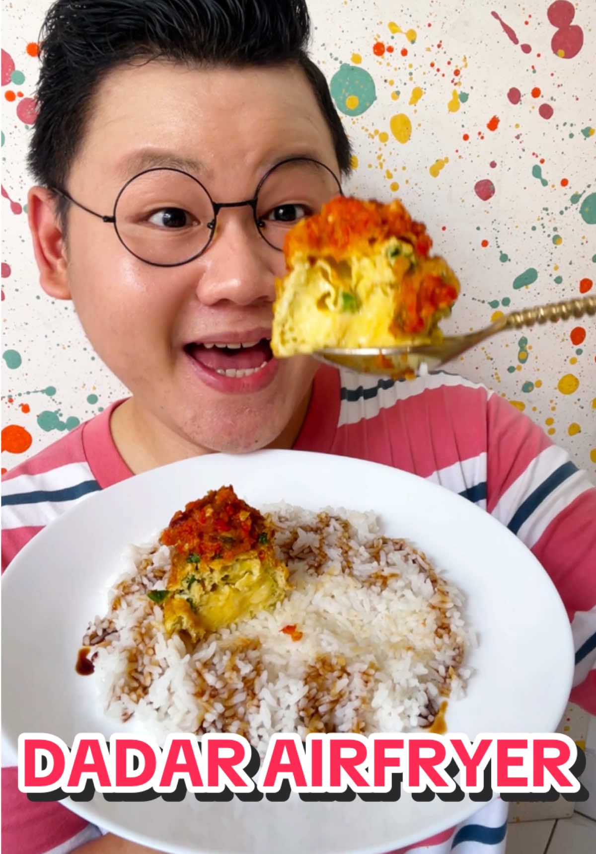 Dadar versi Gen Z 🍳🍳 #hungryfever #resepsimple #masakansimple #mito #telurdadarairfryer 
