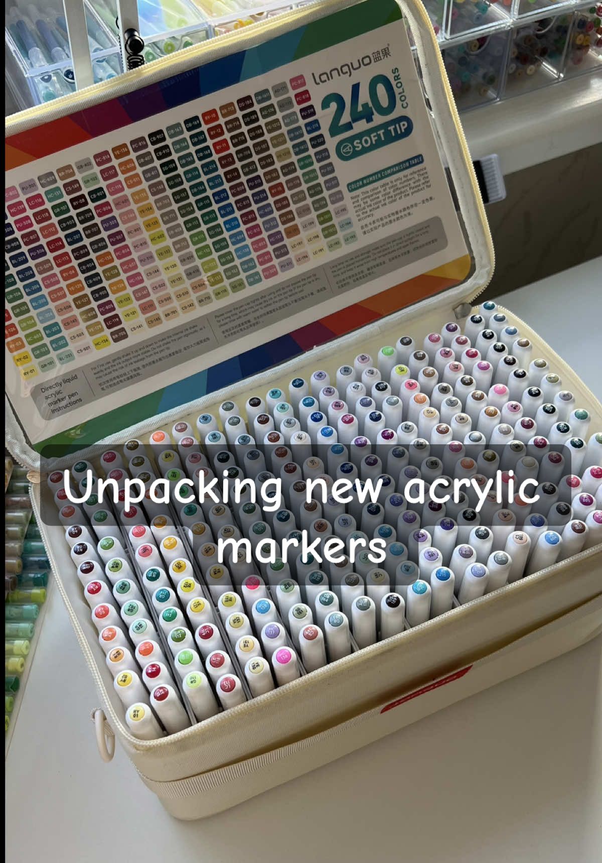 Unpacking New acrylic markers😍 Languo 240 colors❤️  There is a link to the markers in my bio🎀 #asmr #acrylicmarker #languo  #unpacking #arttherapy 