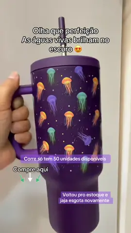 O copo mais perfeito do TikTok O copo inteiro é feito de aço inoxidável 304, ° canudo também é de aço inoxidável e possui isolamento térmico de silicone. Possui efeito à prova de vazamento, e a parte inferior possui uma almofada de silicone com funções antiderrapante e de redução de ruído. Mantém o frio por 24 horas e mantém o calor por 10 horas. Tem design ergonômico da alça. Adequado para porta-copos de carro. #meoky #copomeoky #copotérmico #TikTokShopChegou #meokytumbler #meoky #animaismarinhos   