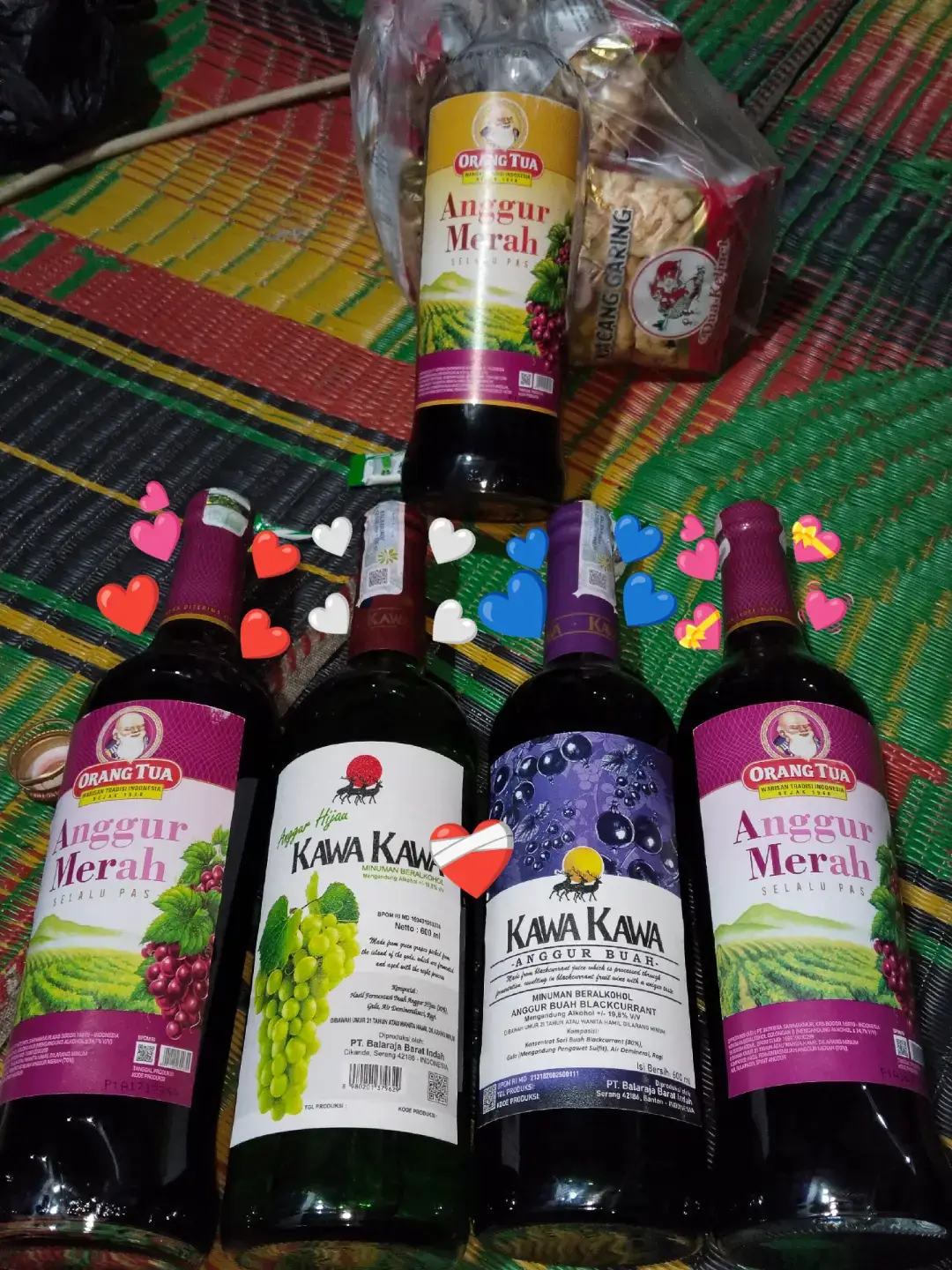 MEMBUAT RICA RICA NYAMBEK 1 kg daging biawak  bumbu yang di haluskan: 3 siung bawang merah 3 siung bawang putih 1/2 ptr pala 1/2 sdt jinten 1/2 ruas jahe 1 ruas jahe 3 btr kmiri 1/2 sdt ketumbar 1/2 sdt lada bubuk 15 bh cabe rawit bumbu di geprek: 1 btg serai 1/2 ruas lengkuas cara membuat: 1.bersihkan daging biawak lalu rebus selama 30 mnt 2.siapkan bumbu yang di haluskan 3.Halusakn bumbu tambahkan bumbu yang digeprek lalu tumis sampai harum 4.tanbahkan air lalu masukan daging nyambek yang suda mataang 5.Aduk merata lalu tambahkan penyedao rasa,biarakan meresap hingga kuah agak asat lalu hidangkan bersama kawakawa #4upage #kawakawaijo #fypage 