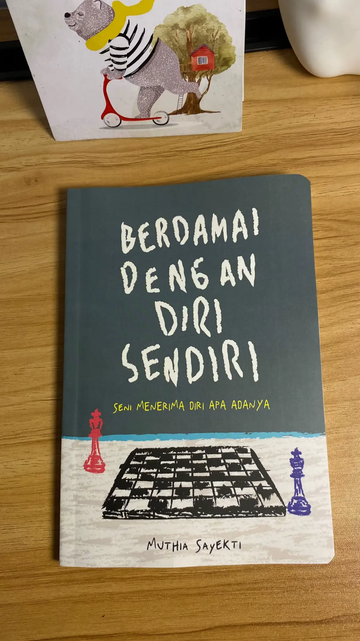 #bookrecommendations #fypbookshelf #bookrecommendations #SelfImprovement #fypage #bookish #booktoker #fypbooktok #kamuhebat #berdamaidengandirisendiri #qoutes #motivasihidup #motivasidiri 