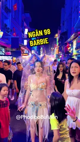 #DjNgan98 hoá trang Barbie 🦊 phố tây Bùi Viện tối thứ 7 ngày 9.8.2025 #ngan98 #barbie #buiviensaigon #photay 