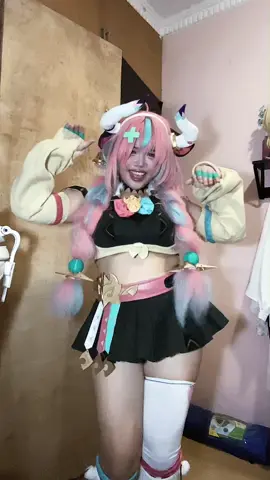 HELL YEAHHHHHHH #varesacosplay #varesa #varesagenshinimpact #cosplay #fyp 