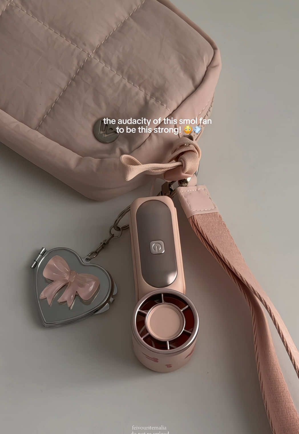 How is the smallest fan I have this powerful?? 😳💨😳 #gaiatopfan #gaiatop #fan #superminifan #fan #handheldfan #minifanportable #portablefan 