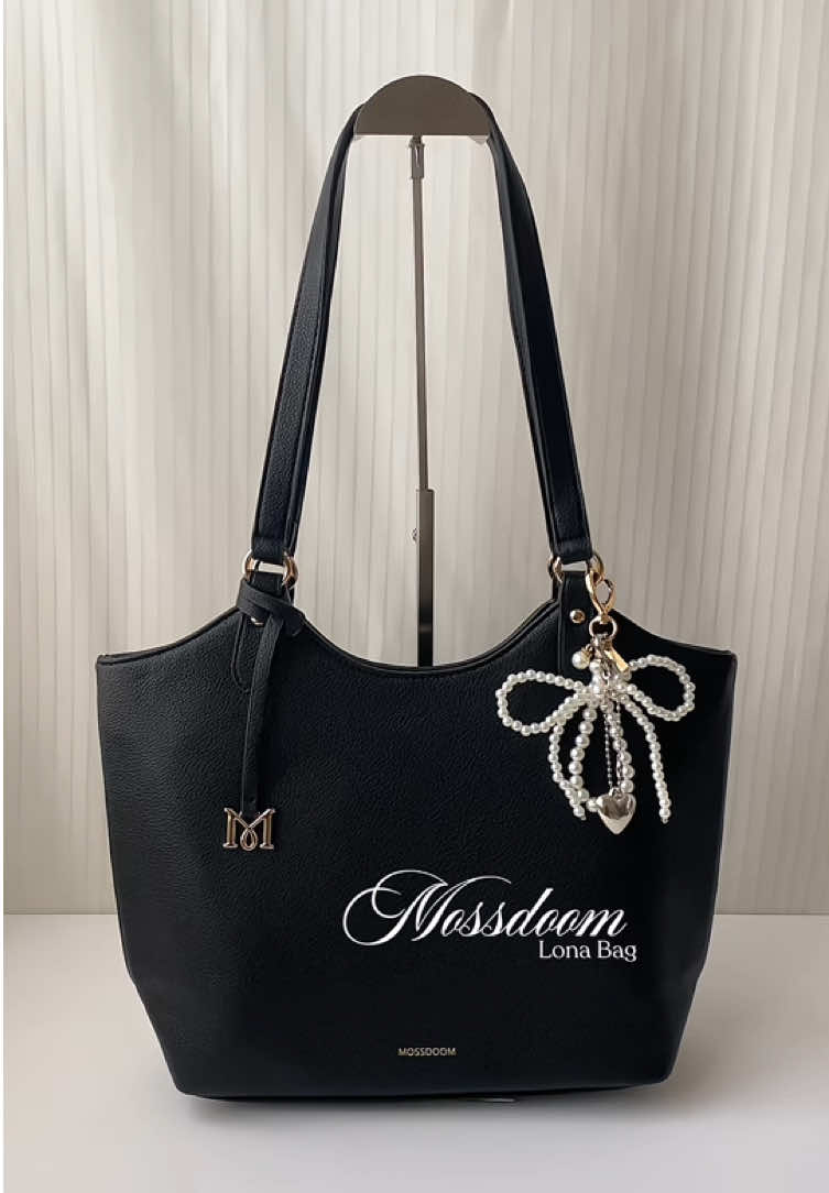 will definitely use this bag for college👜💫 #mossdoombag #mossdoomlonabag #bagforcollege #shoulderbag #trending #fyp 