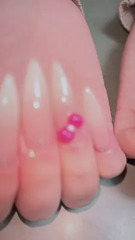 Ombree mướt gì đôuuuu🩷🩷 Tín đồ hello kitty đâu roàiii😛😛 ────୨ৎ────────୨ৎ─────── #nailprivate #nailart2025 #nailbeauty #designnail #nailhanoi #nailxinh #xuhuong #koreanai #tiktok #libraanail #nails #hottrend #viral  #private #nailbox #nghithaonails  #libraa #daotaonghe #viralthreads  #daotaonail #libraanailroom #hocnghenail  #eiddonails #nailchuyennghiep #hottrend #nailtrung #nailtrungquoc #daotaohocvien #hocviencoban  #nailthuykhue 