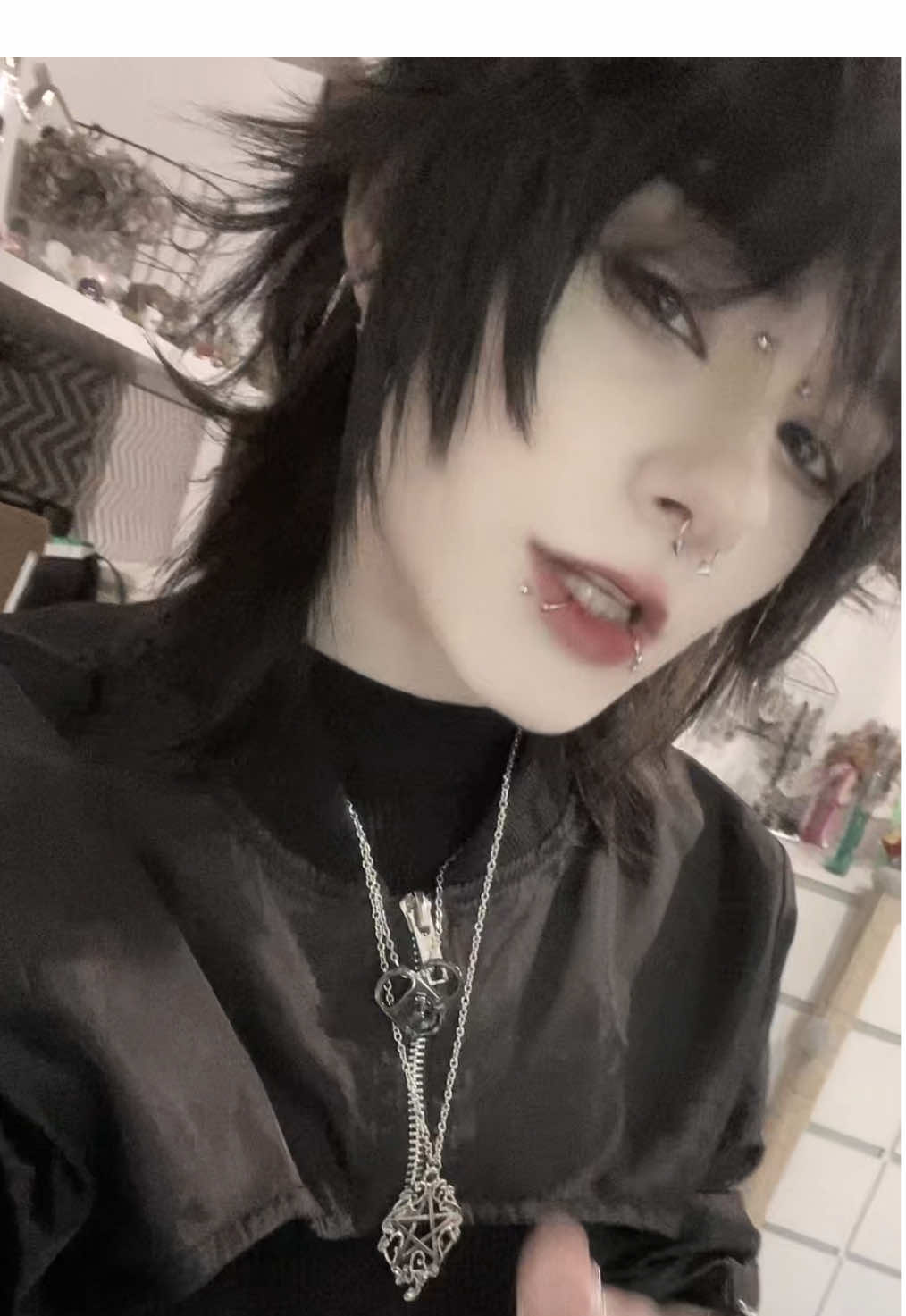 #hehim #piercings #alternative #altboy #alt #vkei #v系 #visualkei 