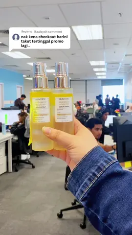 ❤️ Sebelum makeup = primer, lepas makeup = setting spray. Multifunctional sangat! 💄 Don’t wait—grab yours now! 💙 Don’t miss Skintific’s Tiktok live event! 💙 #skintific #skintificglow #skintificmalaysia #GlowUp #glassskin 