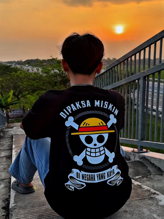 Nyaman dipakai, cocok untuk semua gaya! #tshirt #kaospria #kaoswanita #kaoskekinian #kaosviral #kaosmurah #bajuharian #fashiontiktok #bajucowok / #bajucewek #kaosnyaman