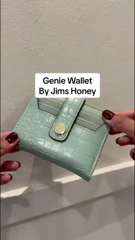 Kalo kamu Gen Z wajib banget punya dompet ini sih, soalnya modelnya cakep poll, enak dibawa kemana-mana, materialnya premium, DAN HARGANYA AFFORDABLE ini nih poin plusnya‼️ yuk co sekarang Genie Wallet by Jims Honey ✨🛍️ #jimshoneyofficial #dompetwanita #fyp 