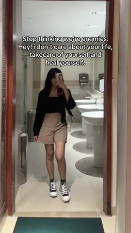 Aku bahkan gak peduli kamu hidup