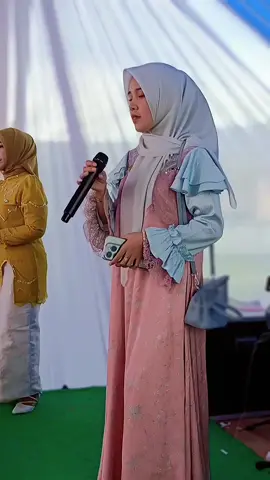 umahlah gedang bupaga besi,dinding pulupuh idak buguno agi,sampainyo hati ngubah ku janji,lain ngan ku harap lain dingan tijadi  @mi.cha.2 #fypシ゚ #fypシ゚ #virall #viraltiktok #dinastymusic #fyppppppppppppppppppppppp #viralvideo #fypシ゚ #virall 