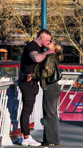 He kissed her #fyp #explore #explorepage #romantic #viral 