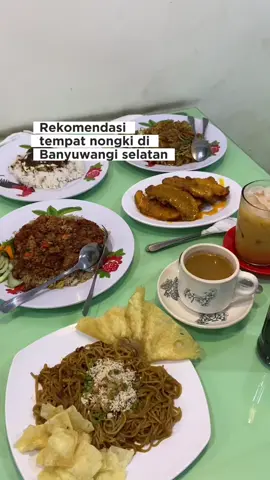Kalau kalian main ke Banyuwangi Selatan jangan lupa mampir ke @kedaiselalunikmat yaa🙌disini ada promo spesial hari kemerdekaan loh 😍, makanan dan minumanya dijamin enak dan bikin nagih 🤤  Lebih lengkap bisa cek langsung di @kedaiselalunikmat yaa!!  #banyuwangi #banyuwangi_hitss #kuliner #kopitiam #makananbanyuwangi   