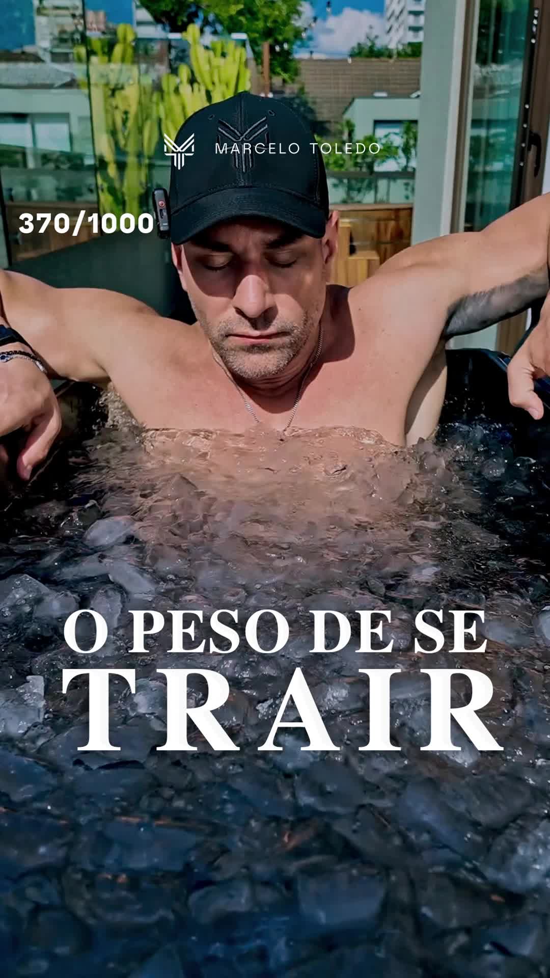 Você sabe que vai se arrepender… Mas mesmo assim, repete. Já prometeu que ia mudar. Já traçou planos. Já fez mil começos. Então por que ainda cai nos mesmos erros? O que acontece dentro de nós quando o hábito é mais forte que a consciência? Precisou de gelo? @snowgo.gelodelivery #oprogressovicia #legiaodogelo #banhodegelo #icebath #empreendedor #empresario #empreendedorismo #liderança #gestão #gestao #autoconhecimento #autoestima #reflexão #sucesso #frasesinspiradoras #motivacao #working #foco