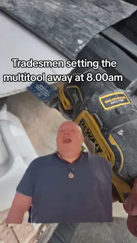 sorry neighbours #builder #plastering #tradie #plasterer #tradesmen 