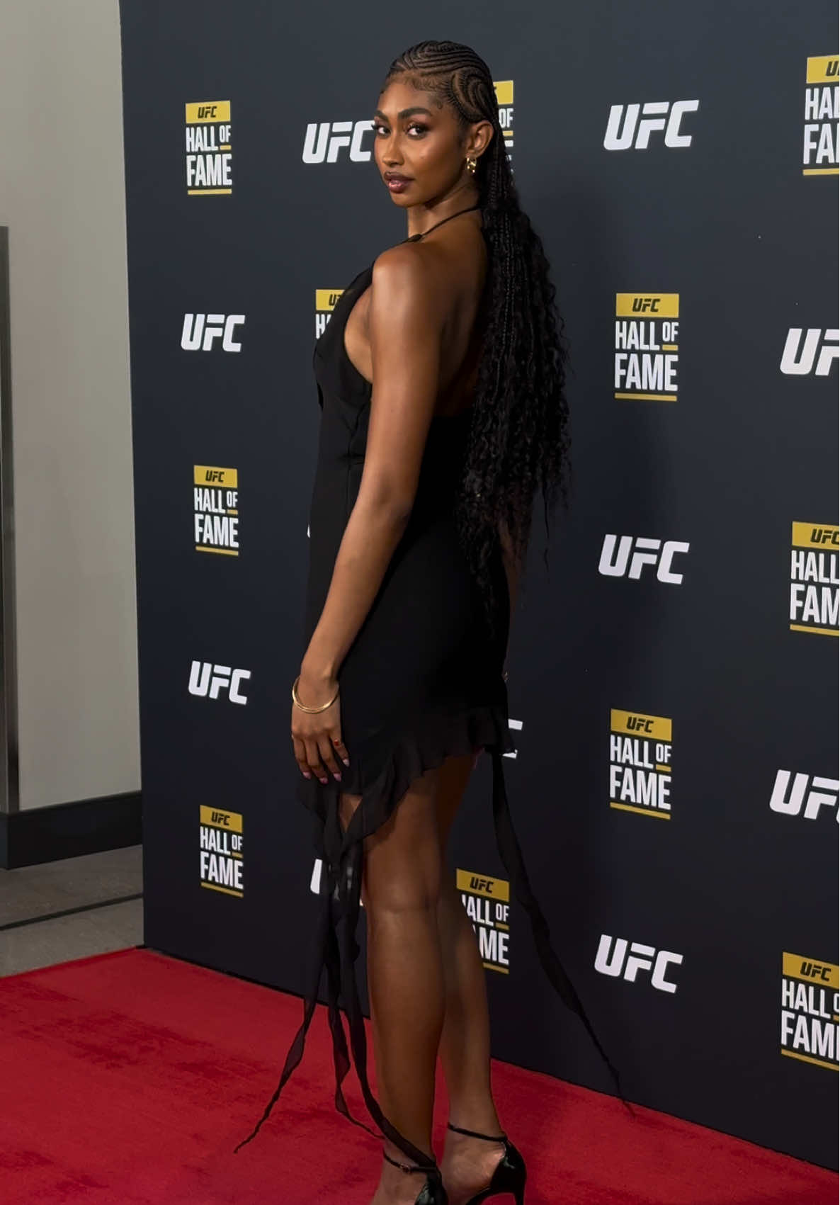 MAIN character #ufchalloffame 